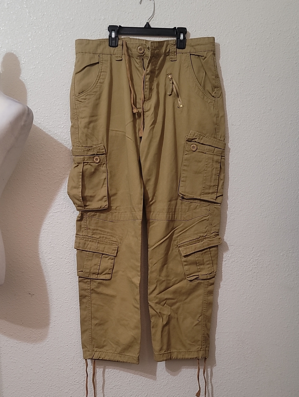 Men's Olive Cargo Pants with Multi-Pocket Utility